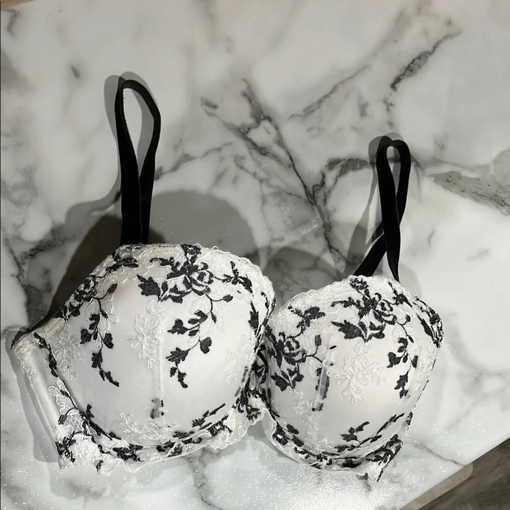 Victorias Secret lace dream perfect